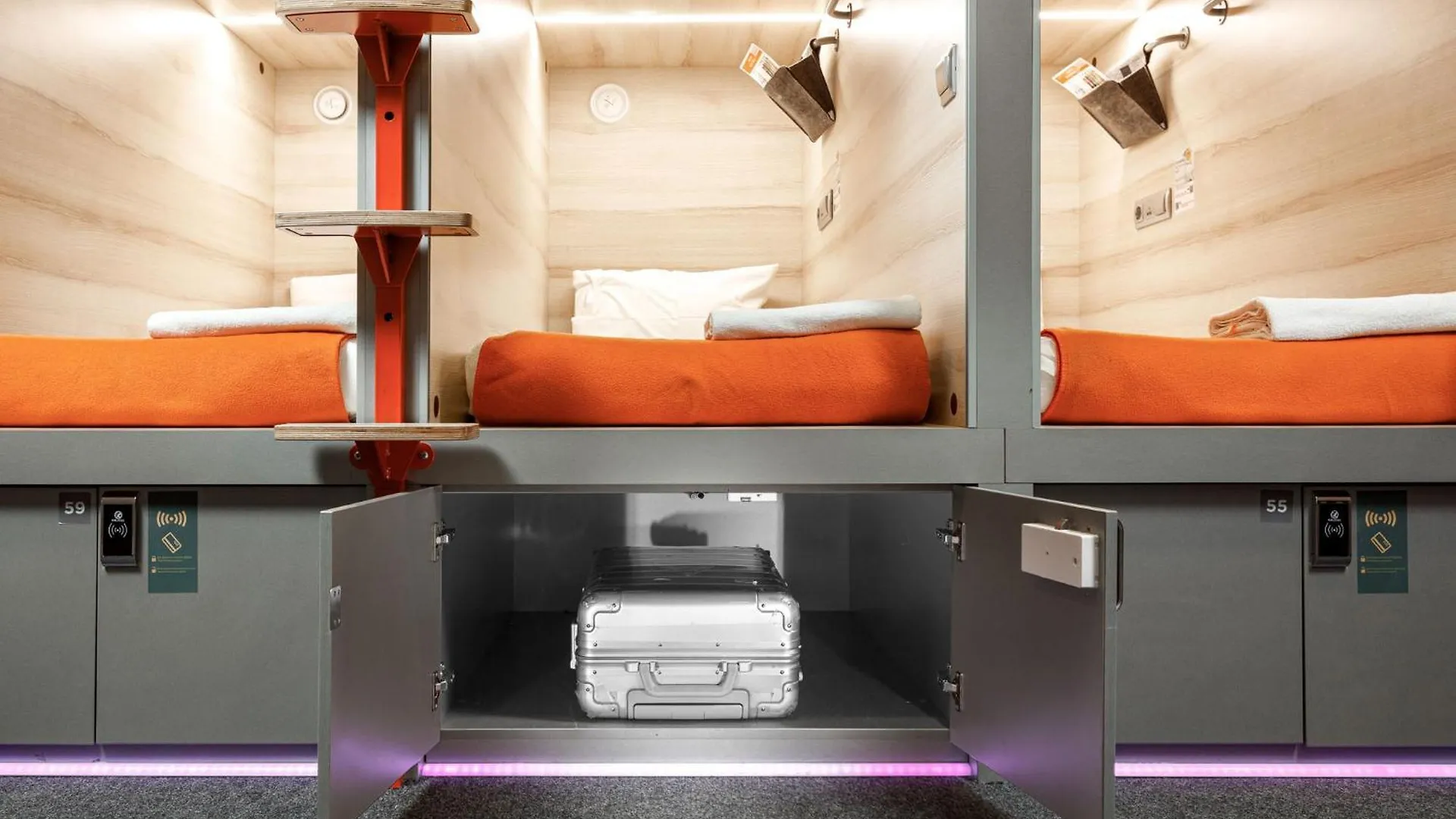 Hôtel capsule Hotel Gettsleep Sheremetyevo Airport Terminal Aeroexpress à Khimki